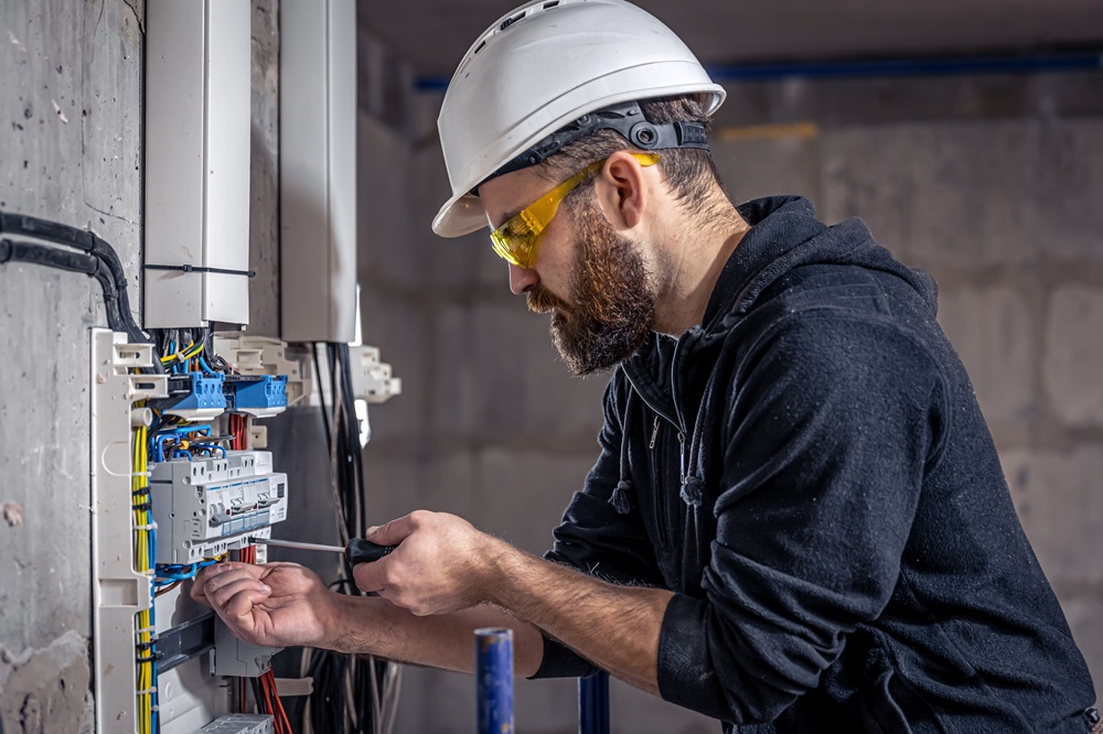 New test will provide access to the Experienced Worker Assessment for electricians without qualifications 